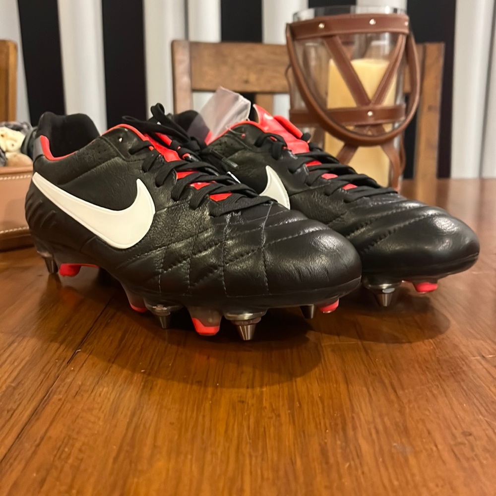 Nike Tiempo Legend IV SG Pro Soccer Cleats Shoes 509041 010 Bosnia Men’s Size 8